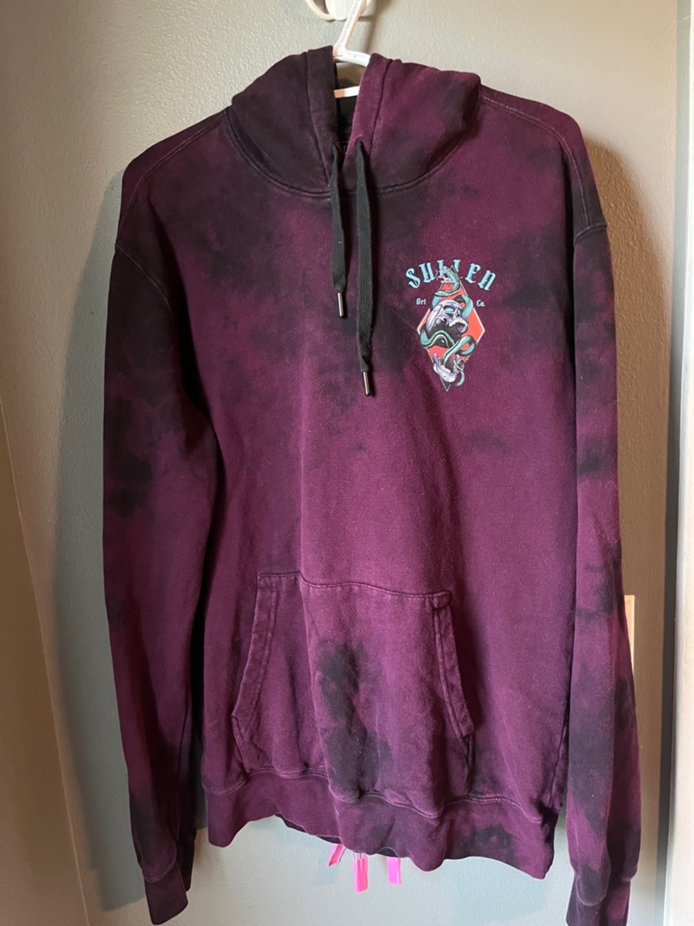 Maroon Graphic Sullen Hoodie Sweatshirt - Men's Casual Pullover